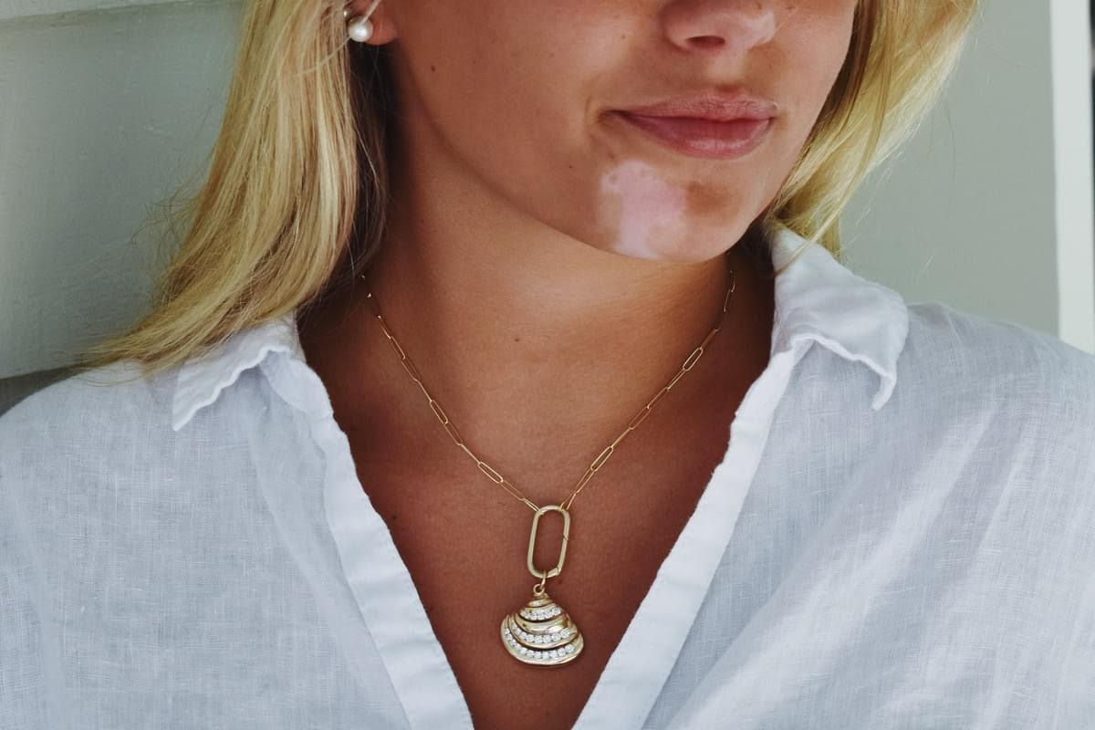 Diamond Pawleys Island Shell - 14k Yellow Gold